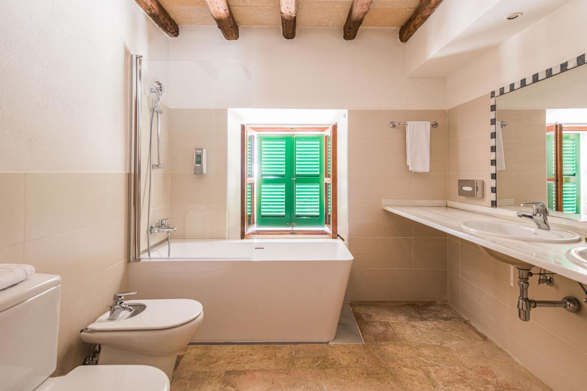 Monnaber Vell Hotell Campanet